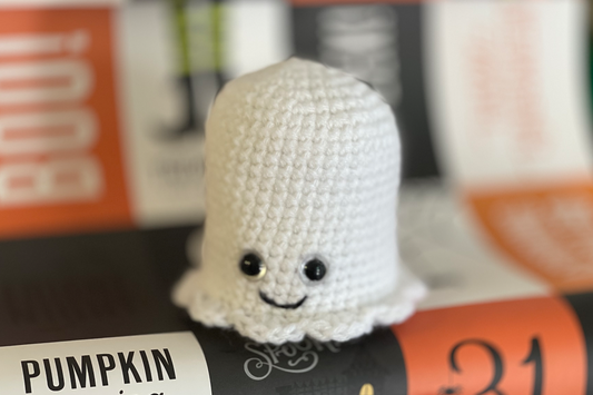 Crochet Ghost with Electric Tea Candle